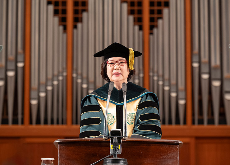 Ewha Womans University Inaugurates 18th President, Hyang-Sook Lee