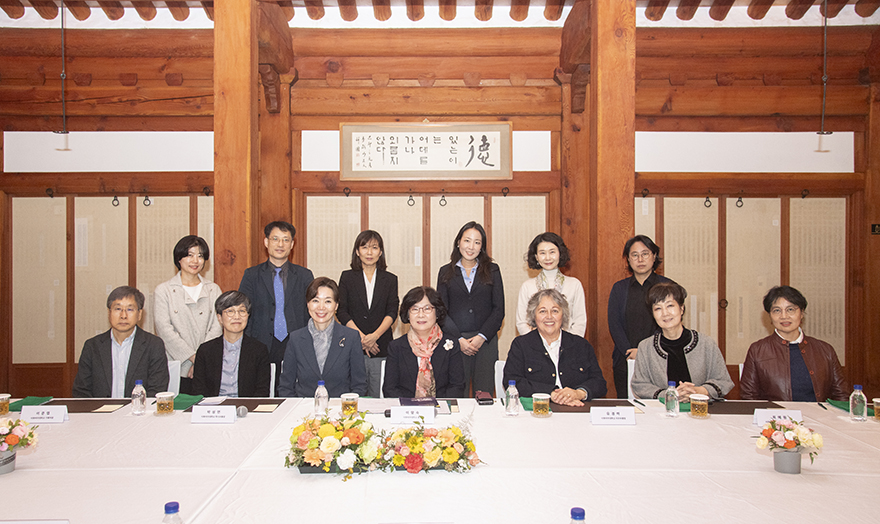 [동정] 제20회 김옥길 기념 강좌 총장 초청 만찬