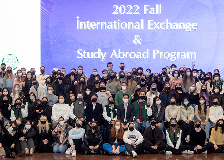 Farewell Ceremony Held for the 2022 Second Semester International Exchange and Visiting Students